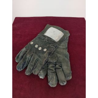 Rękawiczki skórzane, czarne, wysokie, z doczepianymi blachami