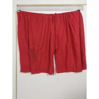 Spodnie czerwone na sznurku