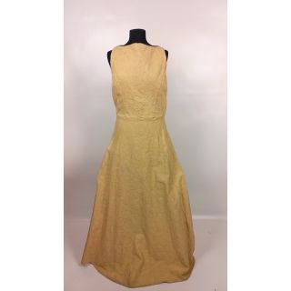 Sukienka żółta z żakardowej tkaniny, długa, bez rękawów