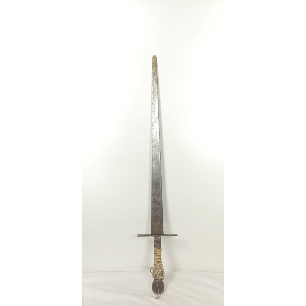 Miecz metalowy