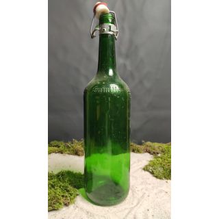 Butelka zielona z zamknięciem
