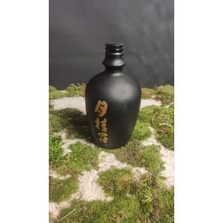 Butelka ceramiczna czarna z chińskim napisem