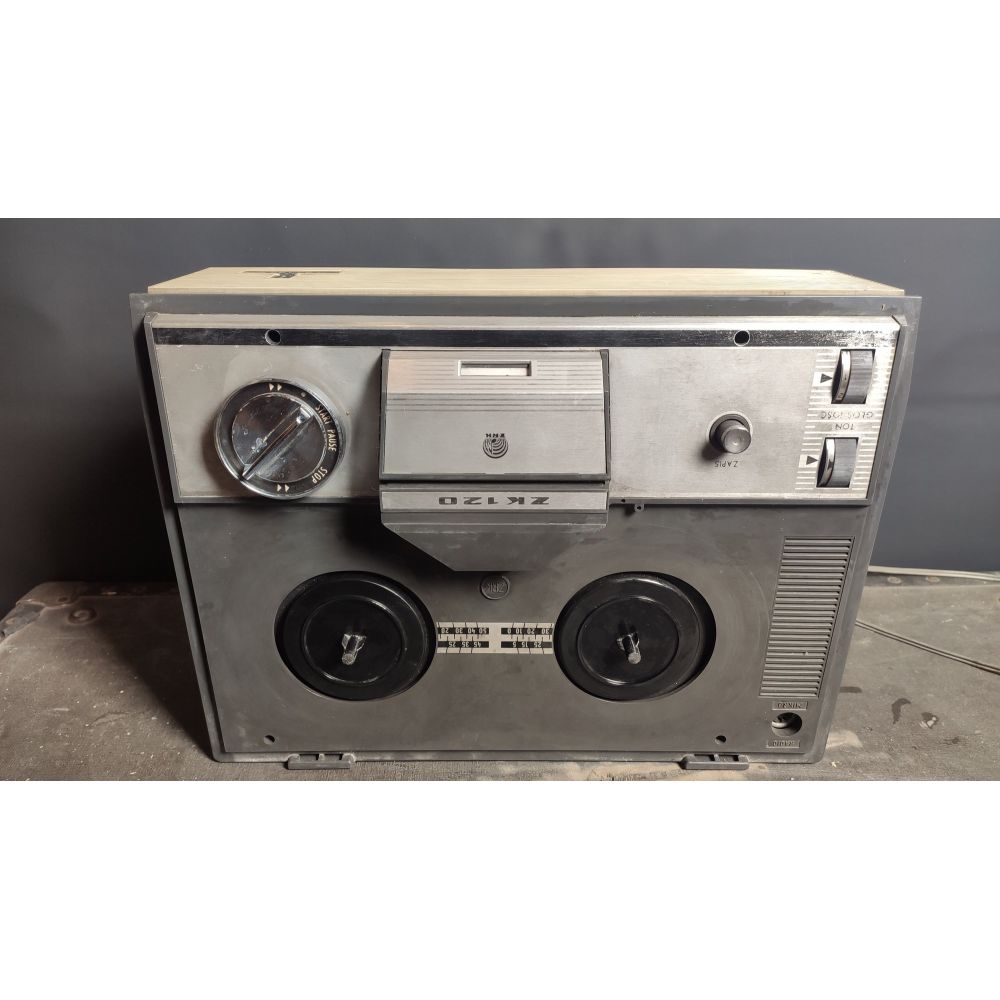 Magnetofon szpulkowy Unitra Grundig ZK 120
