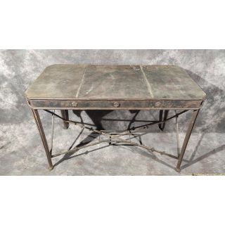Stół duży metalowy z skórzanym blatem